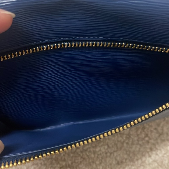 Wallet - Picture 3 of 4